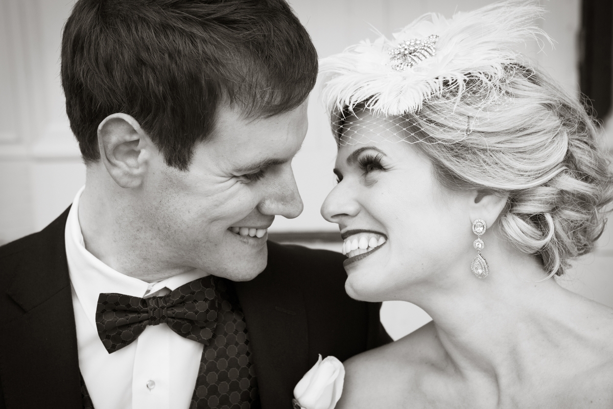 Candid black and white wedding Photos - Mirus Photography