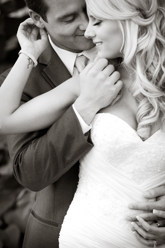 Black and White Wedding Photos by Mirus Photography